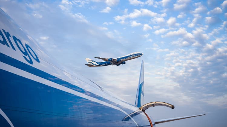 Skyline Air Cargo truck